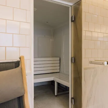 Апартаменты Saleh - 2 Bedrooms, Pool, Gym, Terrace In Santos
